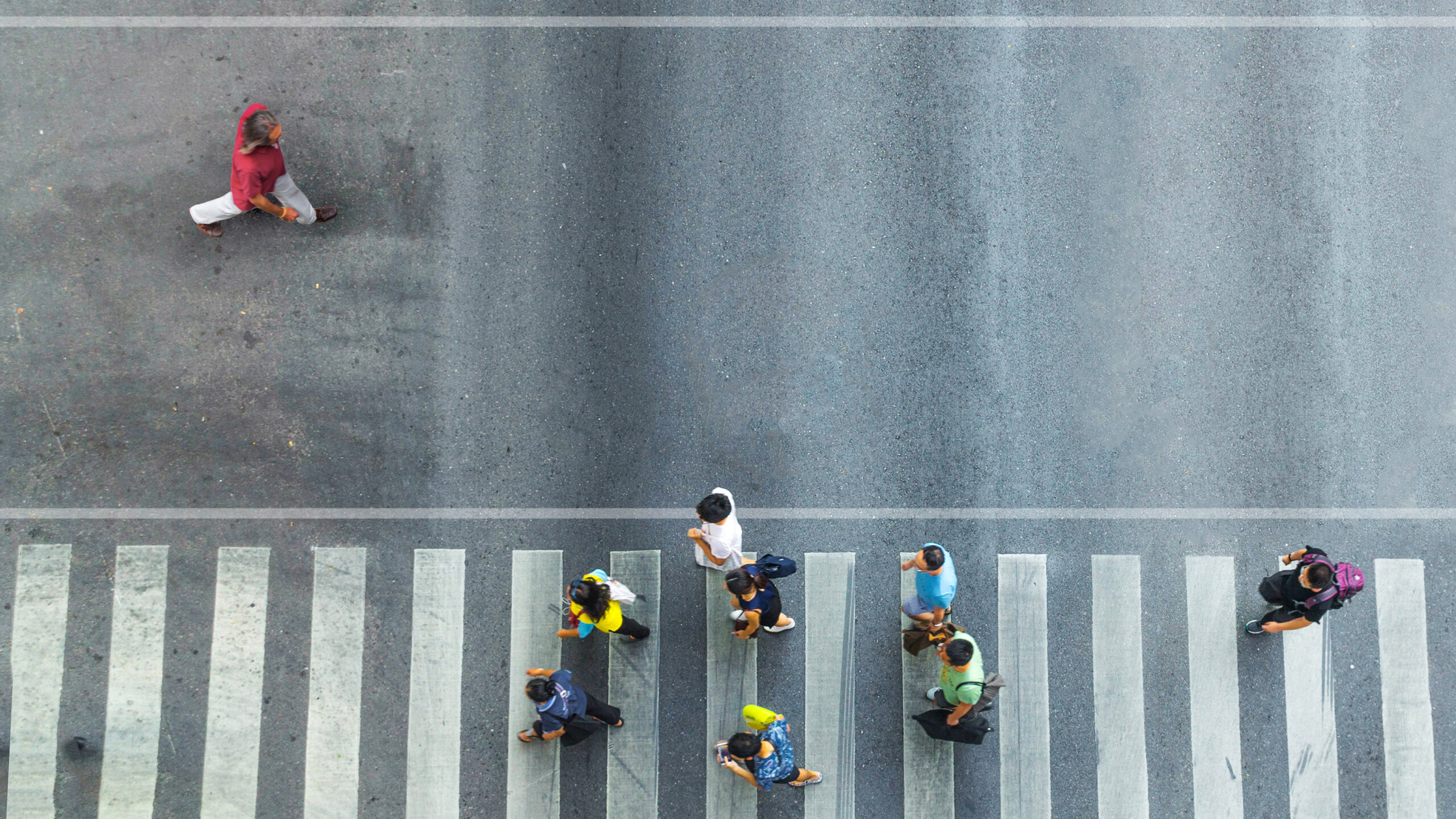 Who can be held accountable for a crosswalk accident in NYC?